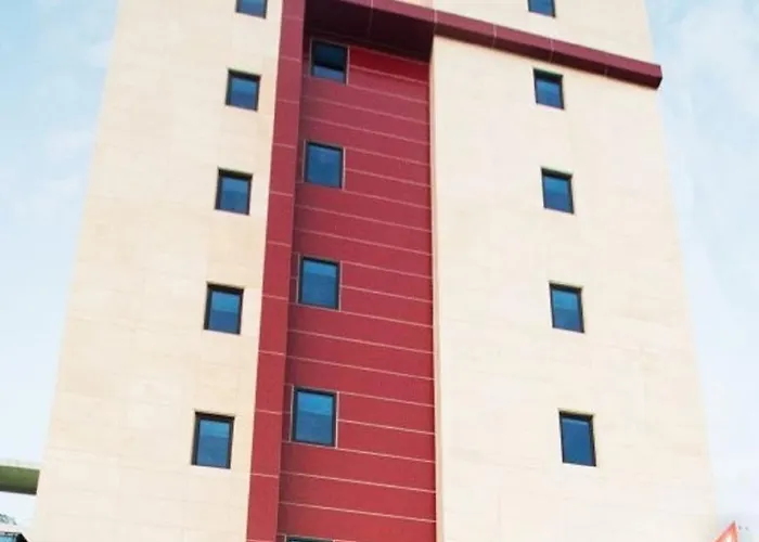 Momo Motel 2*