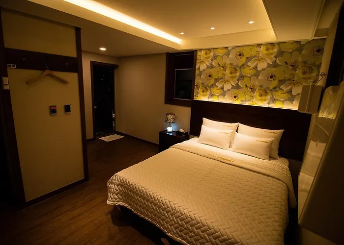 Motel Momo 2*